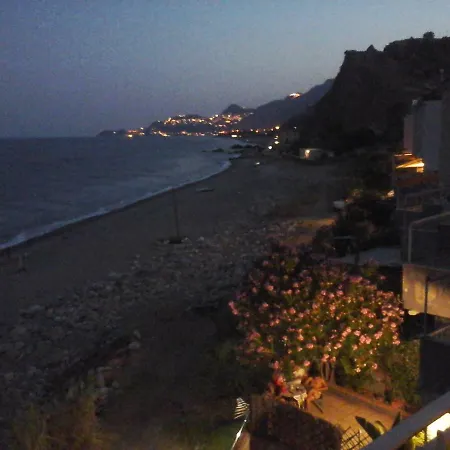 Taormina Rising Sun Apt * Forza d'Agro