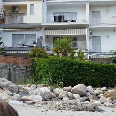 Taormina Rising Sun Apt Holiday home *